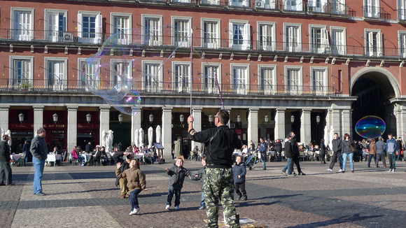 Bubble Man in Plaza Mayor