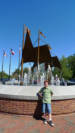 Three sails fountain